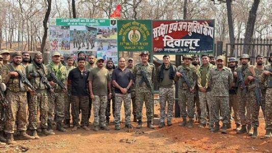बस्तर में डबल स्ट्राइक से माओवादी बैकफुट पर, अबूझमाड़ में कैंप तो कांकेर में IED जब्त