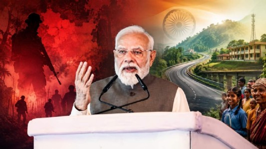 नक्सलवाद पर मोदी का कांग्रेस से सवाल... हिंसा के दौर में संविधान की याद क्यों नहीं आई?